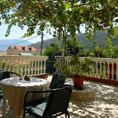 Logara'S Apartments Agia Efimia Luaran gambar